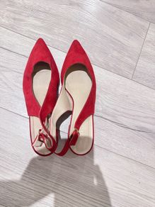 CARVELA red pointed low heels with strap