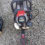 hedge trimmers & blower Image 2