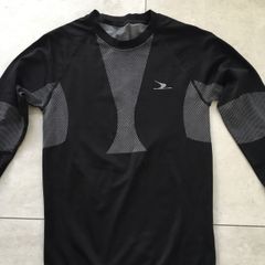 Man's compression sports top. Size XL