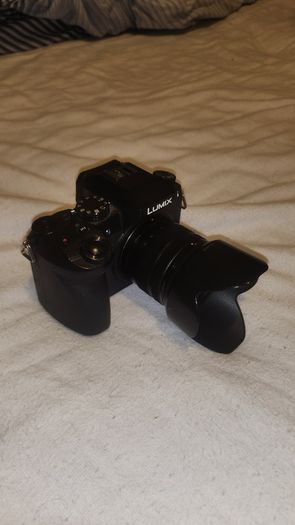 Panasonic Lumix G7 + 14-42mm Kit Lens - 4K Camera (Excellent Condition)