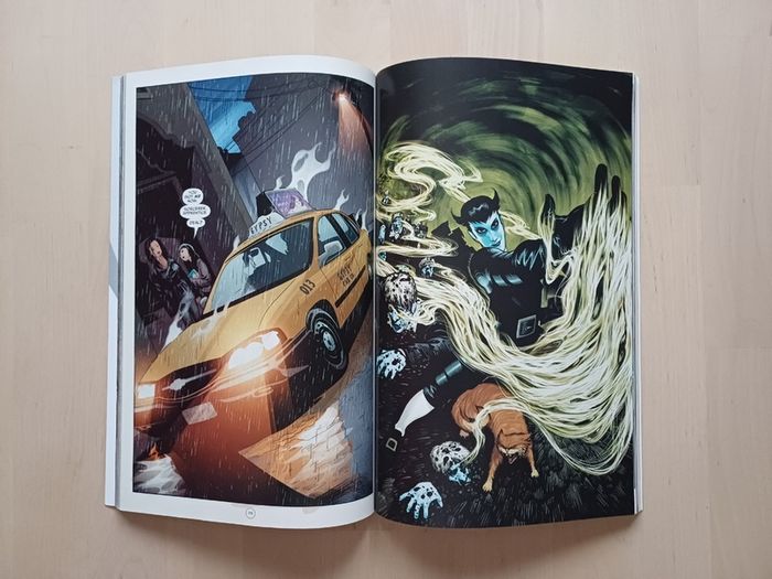 Seven Soldiers of Victory by Grant Morrison (Volume 1 to 4 DC Comics Graphic Novels 2006)