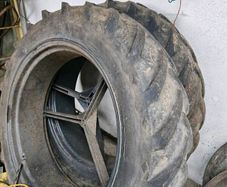 Set of double wheels