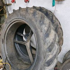 Set of double wheels
