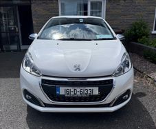 Peugeot 208 2016 Allure 1.2 Puretech - High Spec