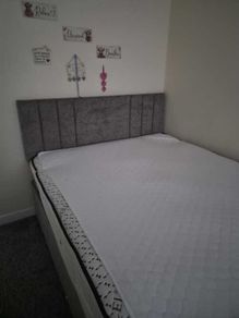 King size bed