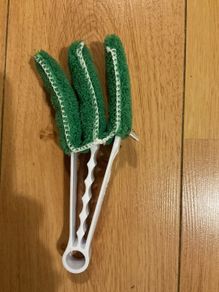 Microfibre blind cleaner