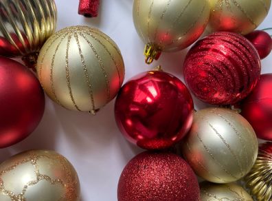 Christmas Baubles - Gold & Red