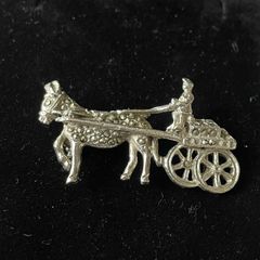 Brooch