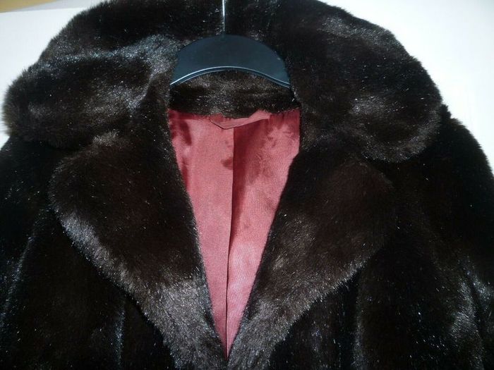 Faux Fur Jacket Coat Medium-Switzers Dublin- Excellent Condition Darkest Brown. LADIES. Beautiful quality.