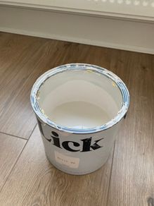 Lick Paint in White 06 Eggshell
