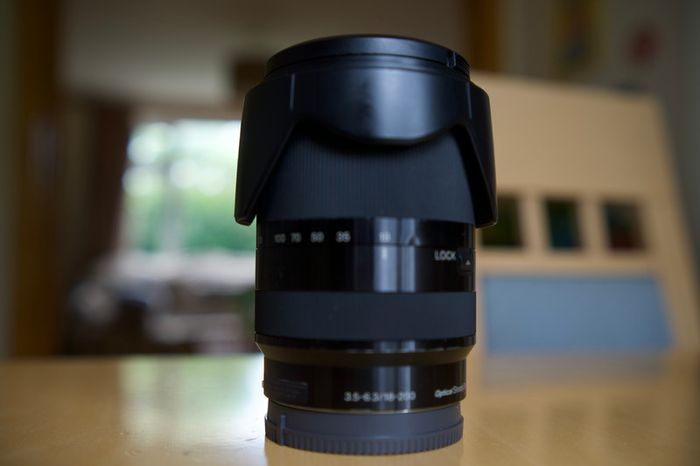 Sony E 18-200mm F3.5-6.3 OSS Lens