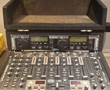 DJ Double Mixing Desk & Double CD