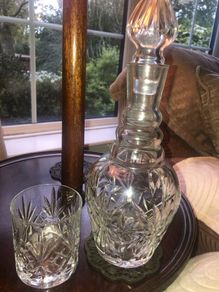 whiskey glasses x 5 and decanter