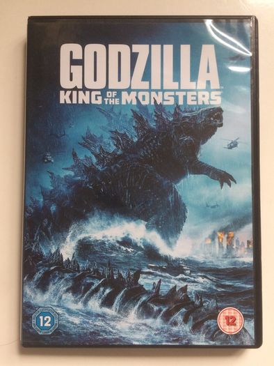 Godzilla: King Of The Monsters [2019] Millie Bobby Brown, Kyle Chandler, Vera Farmiga, Bradley Whitford, Sally Hawkins, Charles Dance, Ken Watanabe & Zhang Ziyi