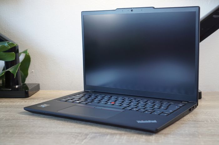 Lenovo ThinkPad X13 Gen 4 | i5-1335U | 16GB LPDDR5 | 256GB SSD | 100% Battery