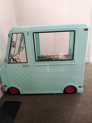 Generation doll ice cream truck