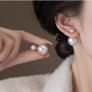 Shell pearl double-sided stud earrings Image 5