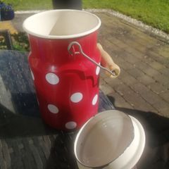 Storage jar