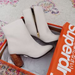 New beautiful superdry boots