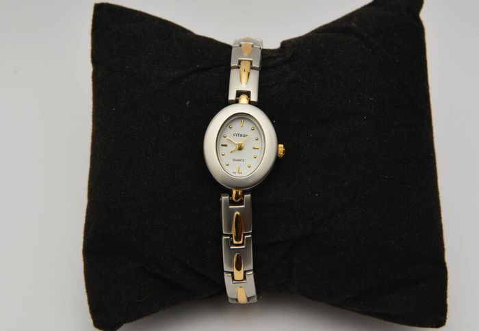 Vintage Citron Ladies Quartz Watch