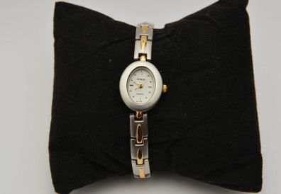 Vintage Citron Ladies Quartz Watch