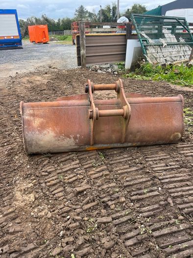 grading bucket