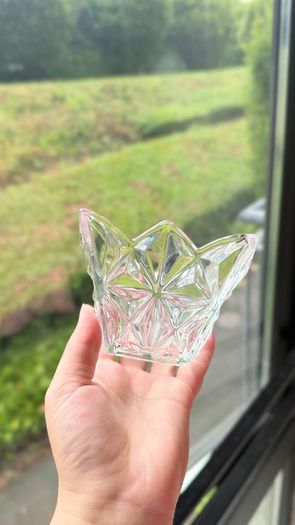 Clear cut glass decorative bowl/ashtray