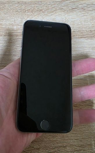 Apple iPhone 6 Grey