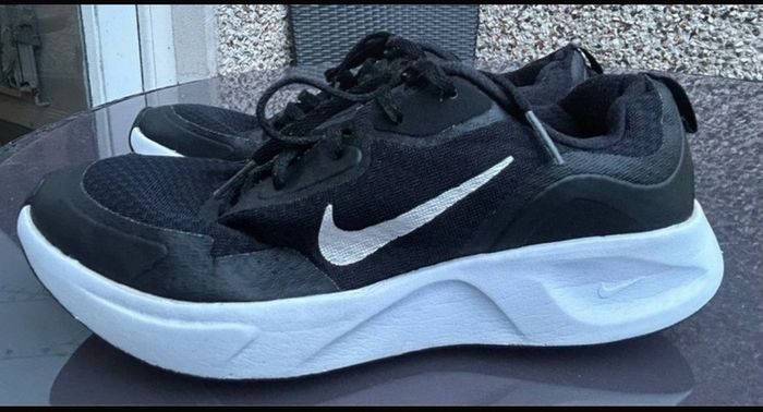 nike runners size 5