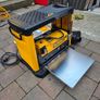 Dewalt DW733 portable planer thicknesser 240v Image 6