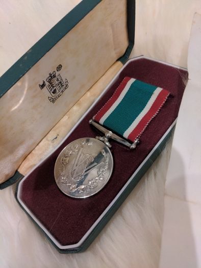 VINTAGE Women's Voluntary Service Medal
