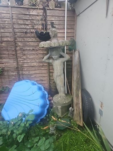 pond fountain.