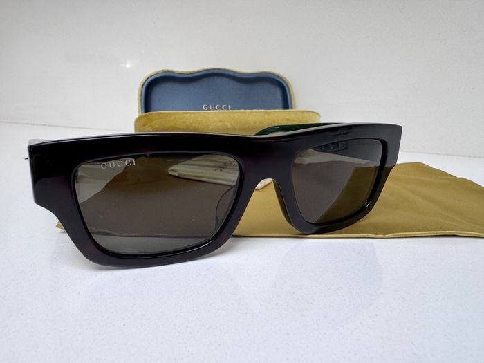Gucci sunglasses unisex