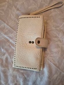 3 storage purse with wrist strap