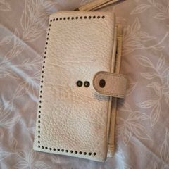 3 storage purse with wrist strap