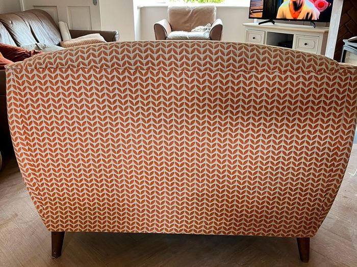 Love seat