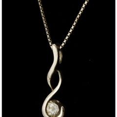 925 Sterling Silver  Zircon Pendant and Chain Necklace