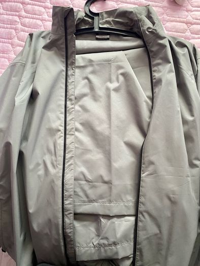 Men's NikeGolf Stormfit Rain Suit brand new