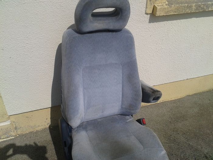 Mitsubishi Jeep Seats