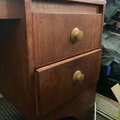 Free desk