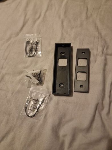 Eufy Doorbell c31 camera + chime + extra battery