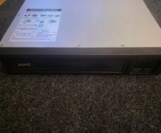 Apc Smart-ups Smt 2200va Lcd Rm With Smartconnect