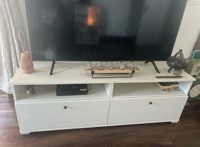 telly stand