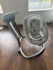 Joie Swivel Swing