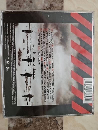 U2  CD  - How To Dismantle...