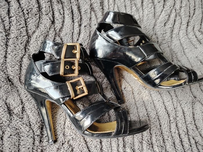 Dorothy Perkins High Heel Shoes  Size 5