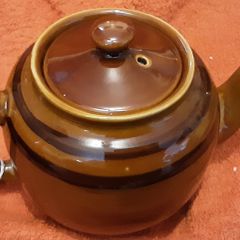 tea pot sewing kit