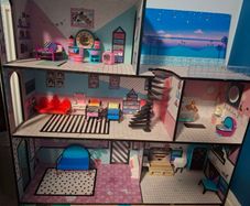 lol doll house