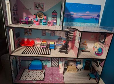 lol doll house