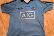 (Tight Fit) Dublin GAA O'Neills Gaelic Football Jersey (Adult Medium) FREE POST